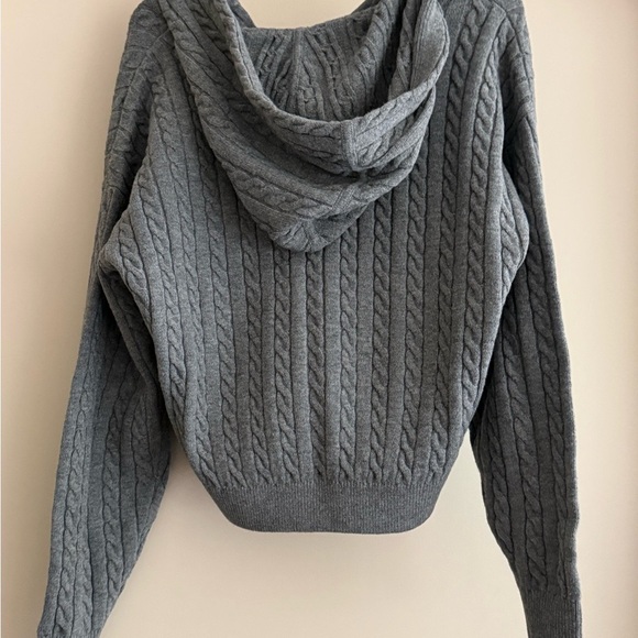Lou & Grey Gray Cable Knit Set - Picture 4 of 5